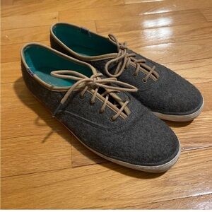 Women’s Gray Keds with Blue Flower Detail